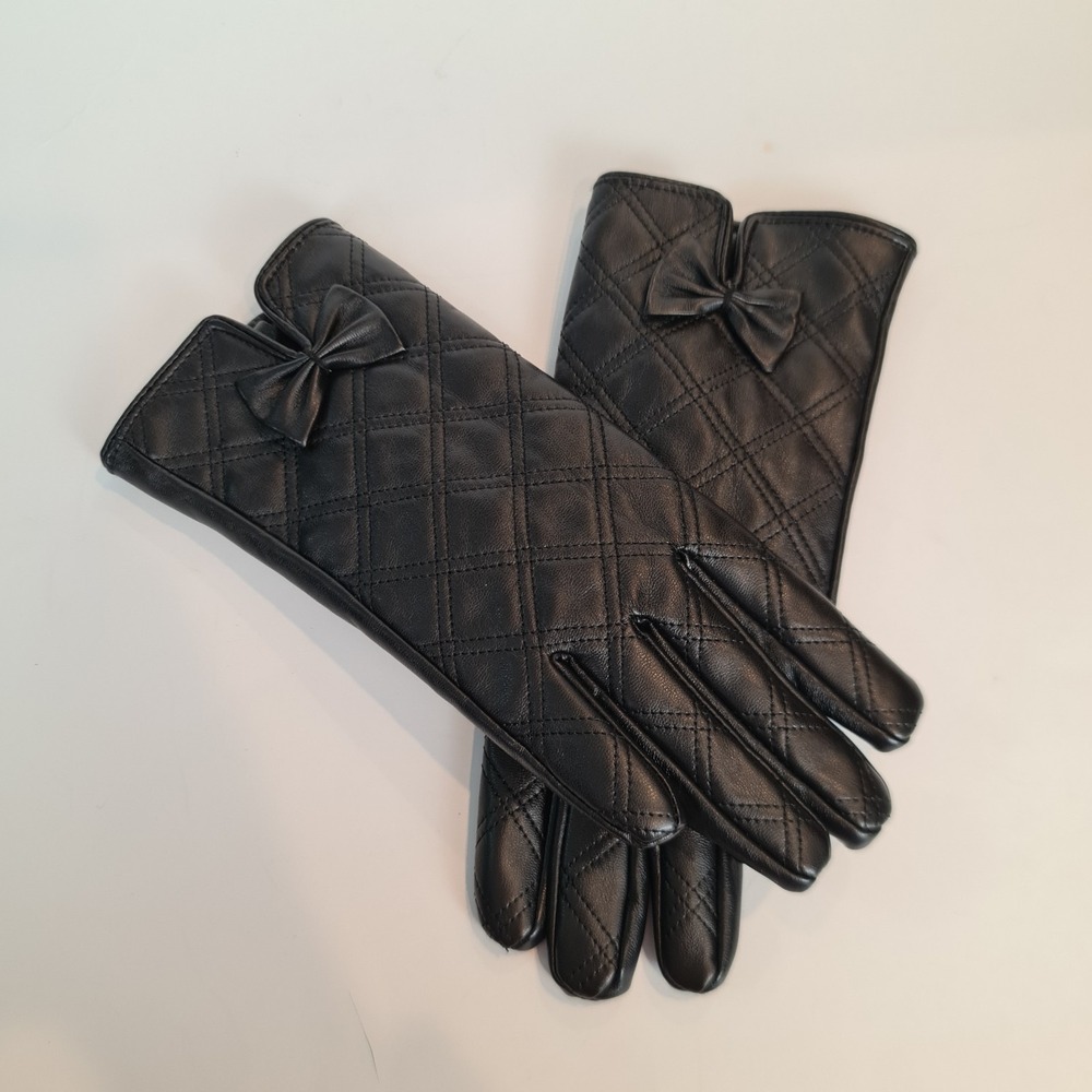 Women's Marcus Adler Quilted Leather‎ Fleece Lined Gloves Buttery Soft Bow Black